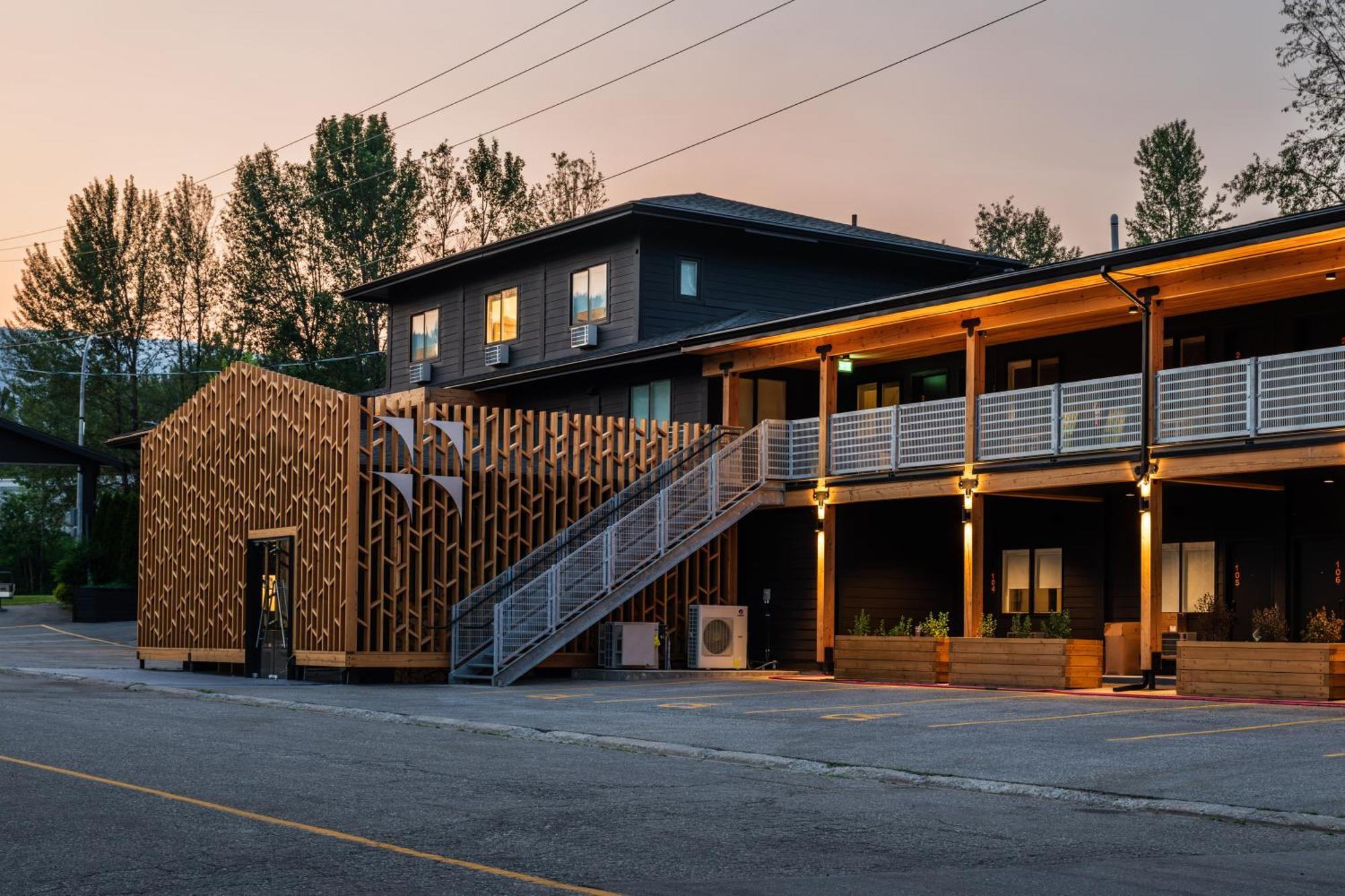 Vrge Revelstoke 호텔 외부 사진